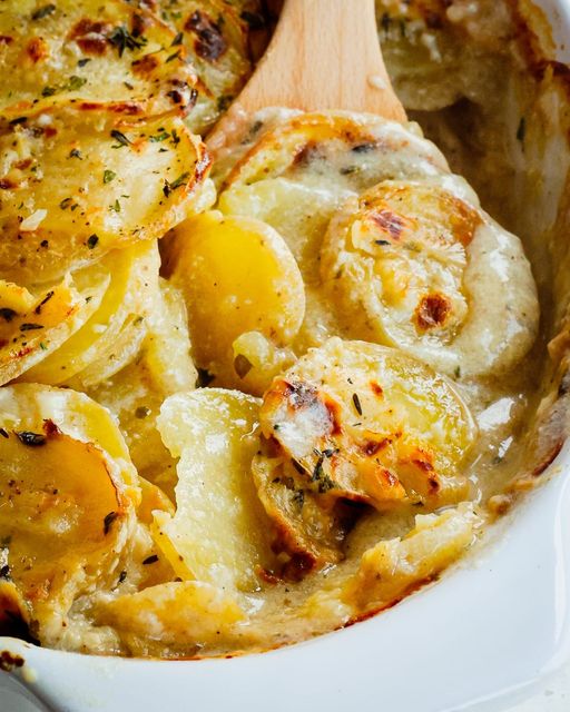 Classic Scalloped Potatoes